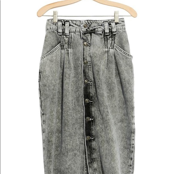 Free People Dresses & Skirts - Free people midi black gray denim skirt